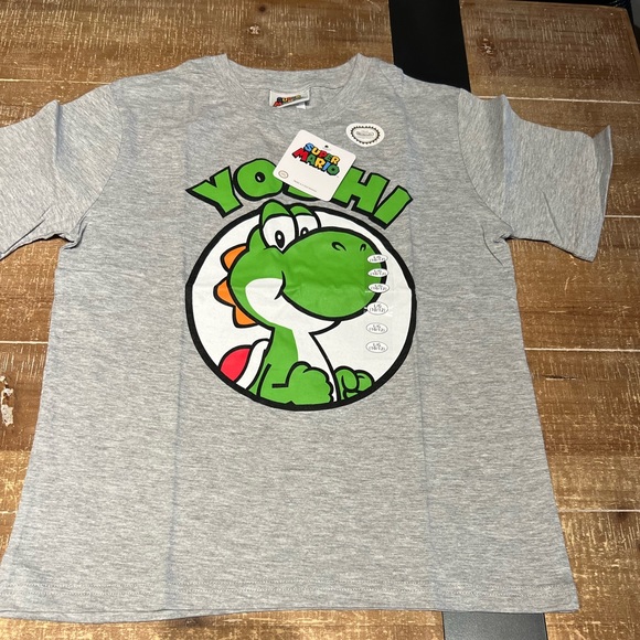 Nintendo Super Mario YOSHI Kids T-Shirt - Picture 2 of 4